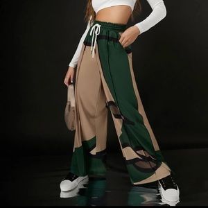 Wide-Leg Colorblock Track Pants - Green & Tan